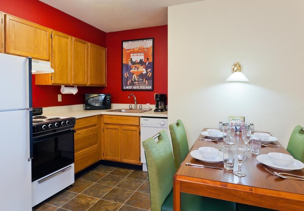 Residence Inn Indianapolis Airport Экстерьер фото