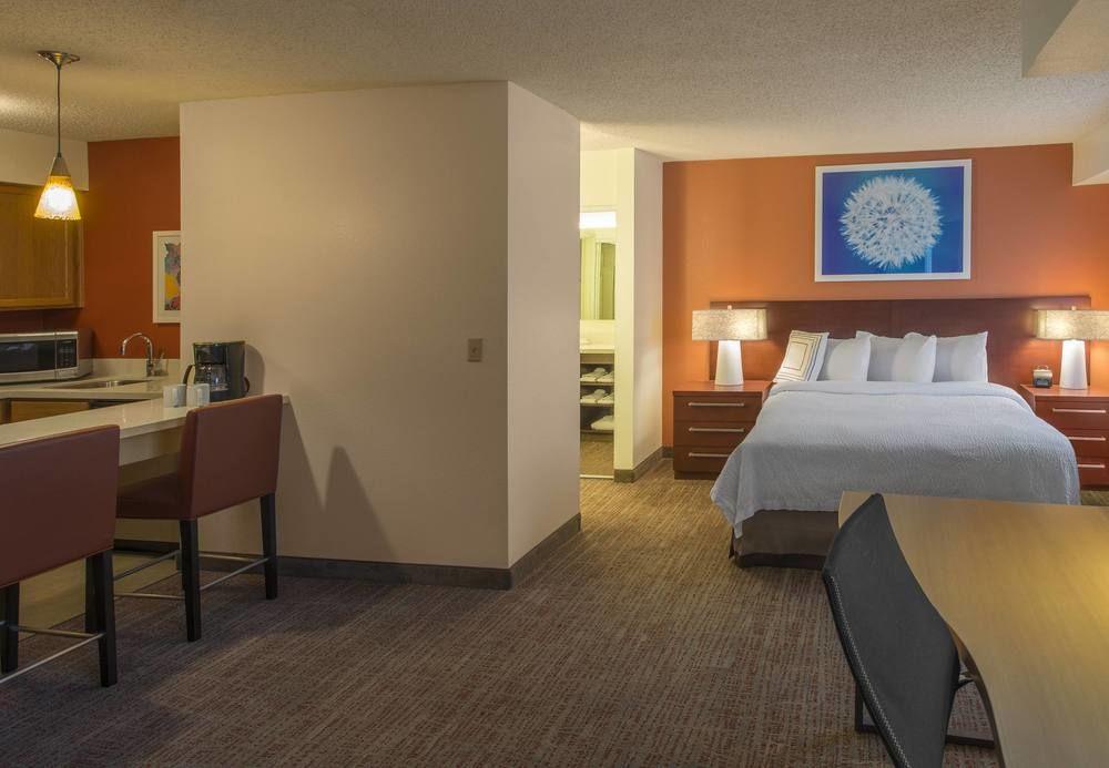 Residence Inn Indianapolis Airport Экстерьер фото