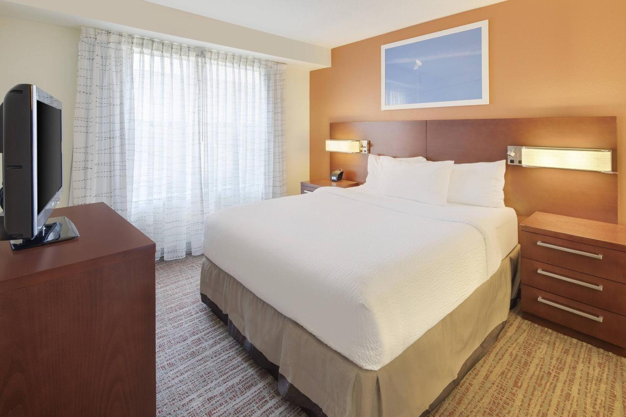 Residence Inn Indianapolis Airport Экстерьер фото