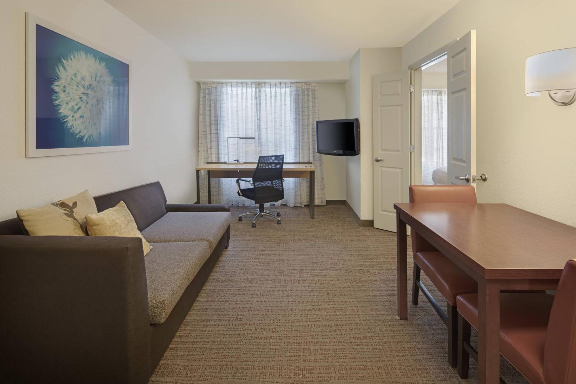 Residence Inn Indianapolis Airport Экстерьер фото