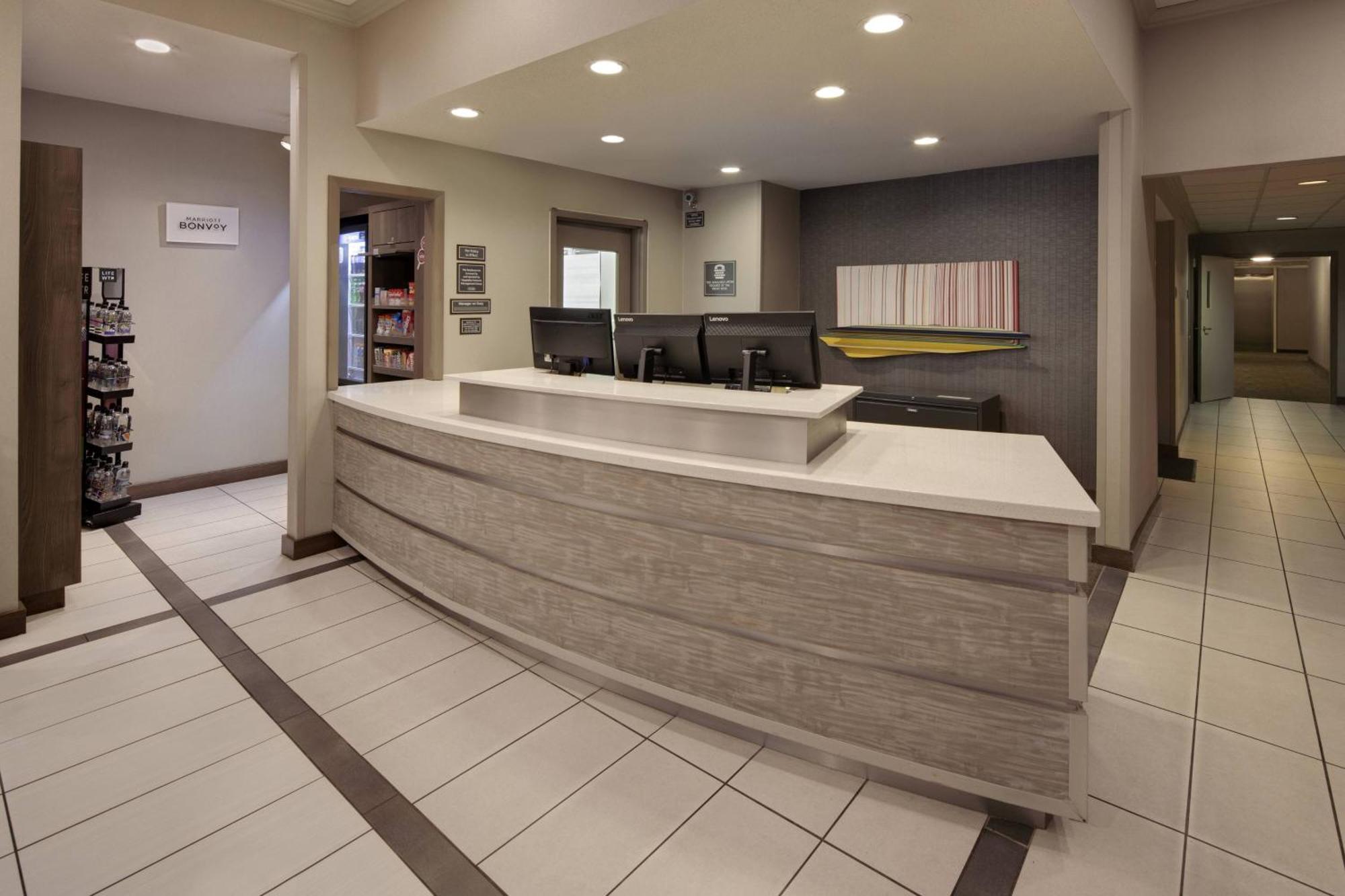 Residence Inn Indianapolis Airport Экстерьер фото